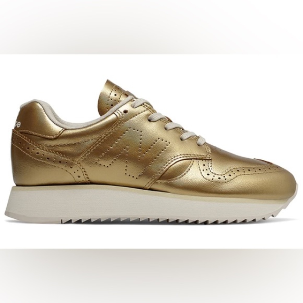 New Balance 520 Platform Low-Top, Gold, Sz 8.5